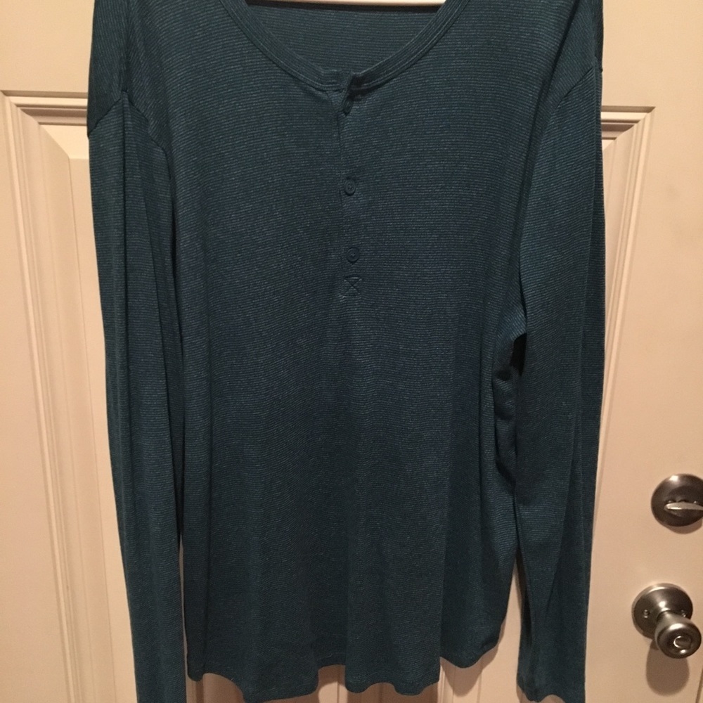 Express long sleeve tee